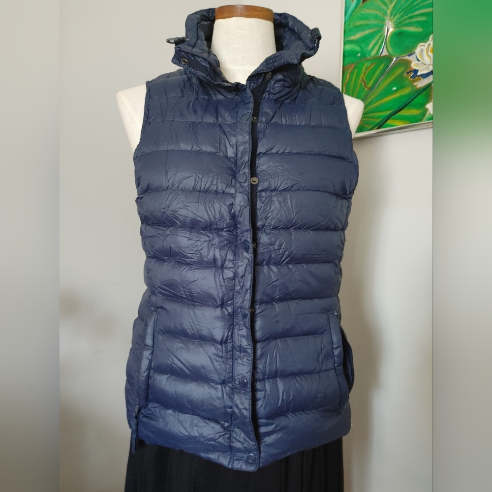 GAP Navy DOWN Vest